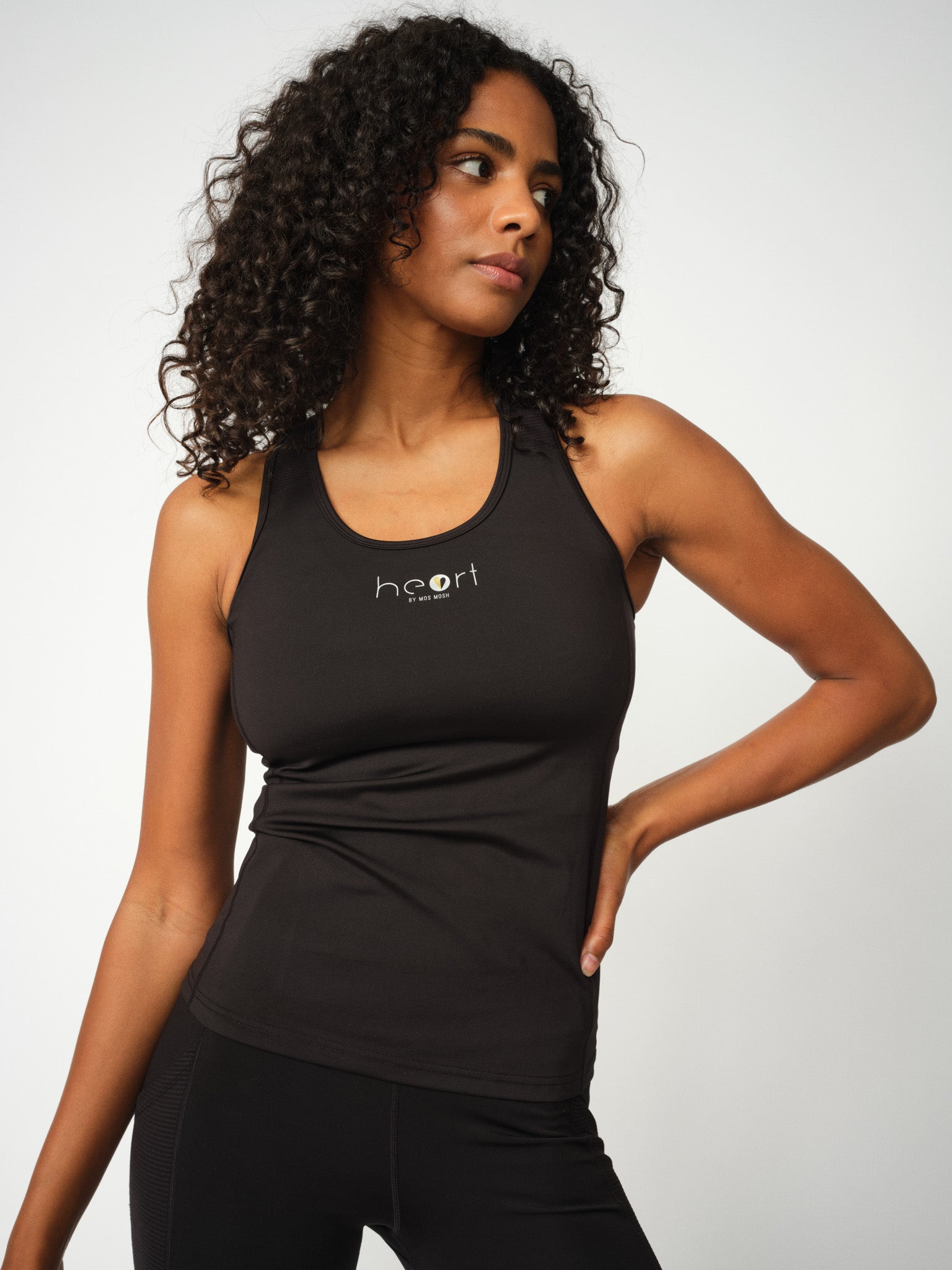 Modelshot / Black / Detail